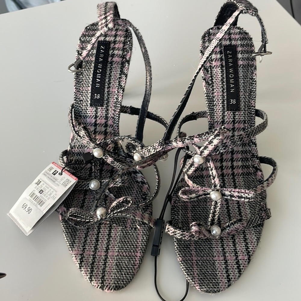 NWT Zara pearled sandals 38/7.5